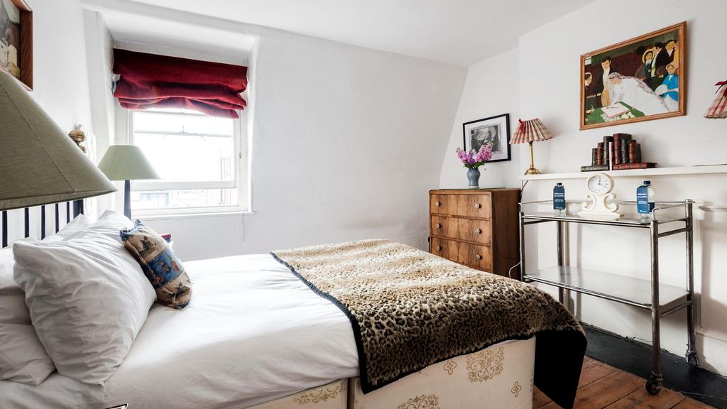 Photo of Bedroom in Town