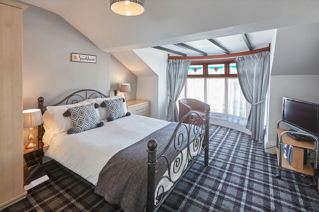 Photo of Others in West Cliff