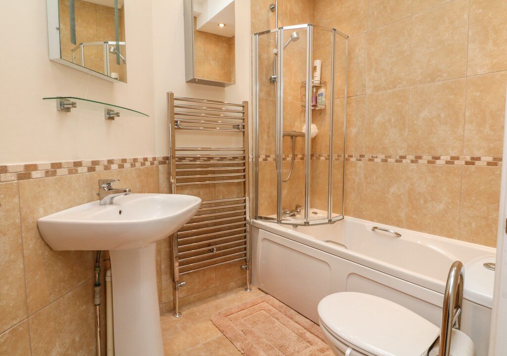 Photo of Bathroom in Hele