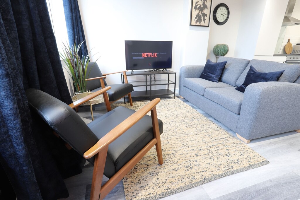 Photo of Livingroom in Sheldon