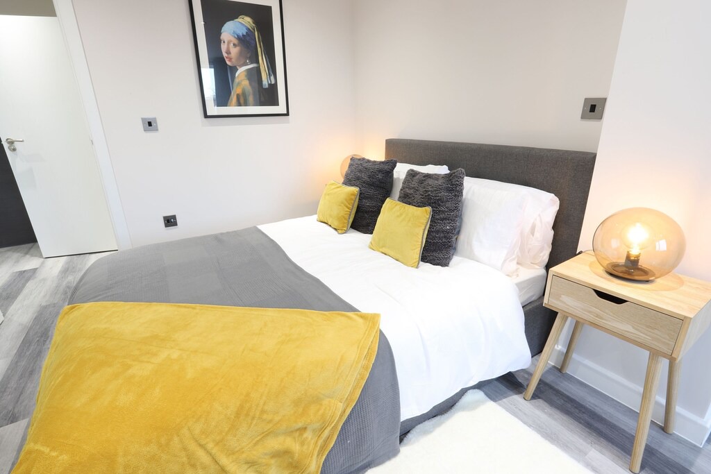 Photo of Bedroom in Sheldon