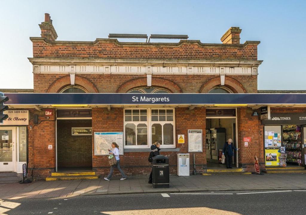 Photo of Buildings in St. Margarets and North Twickenham