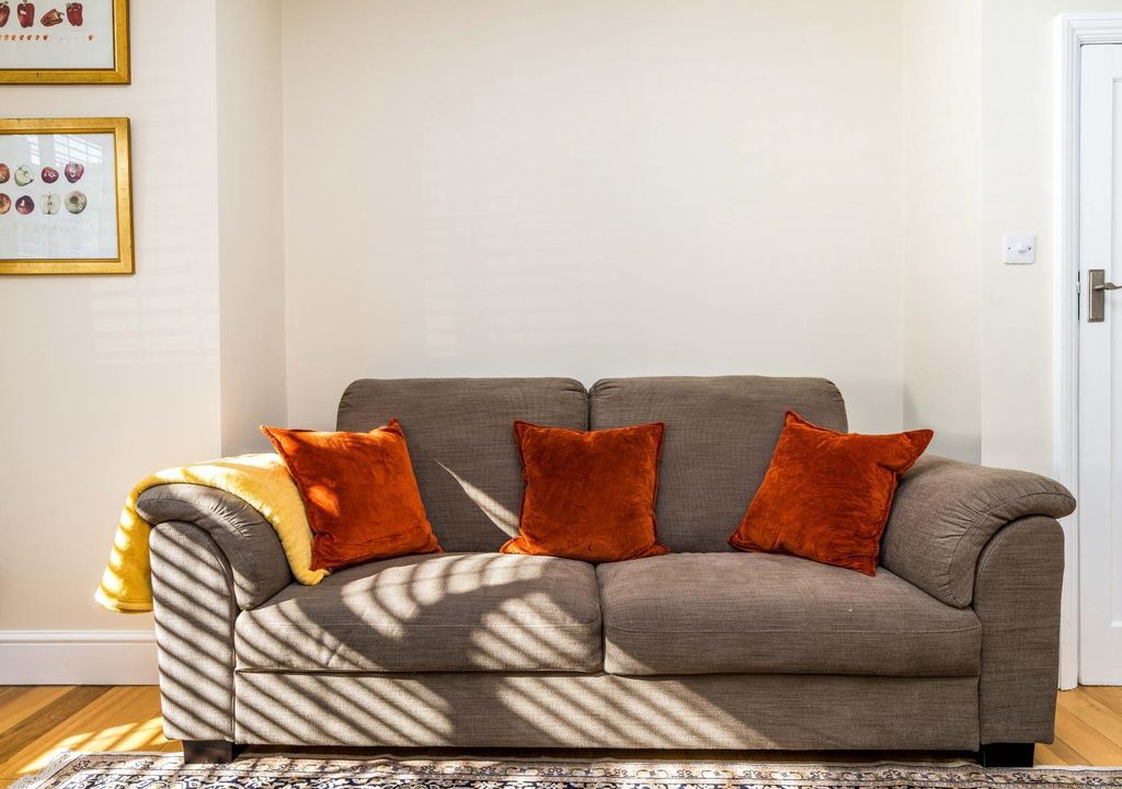 Photo of Livingroom in St. Margarets and North Twickenham