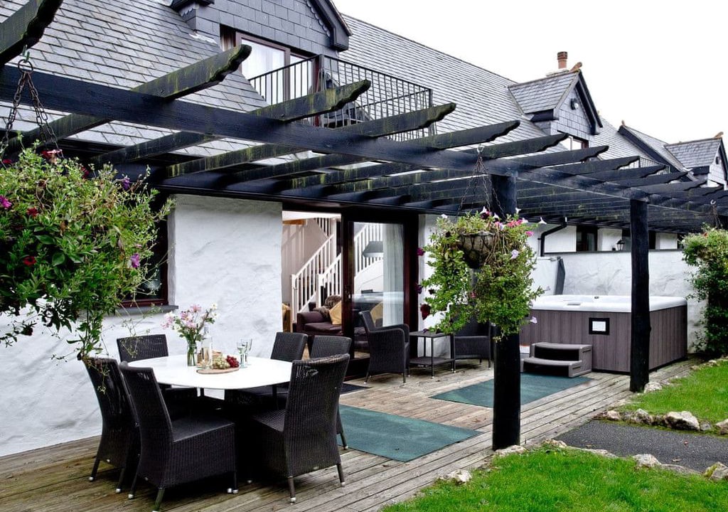 Photo of Buildings in St Wenn