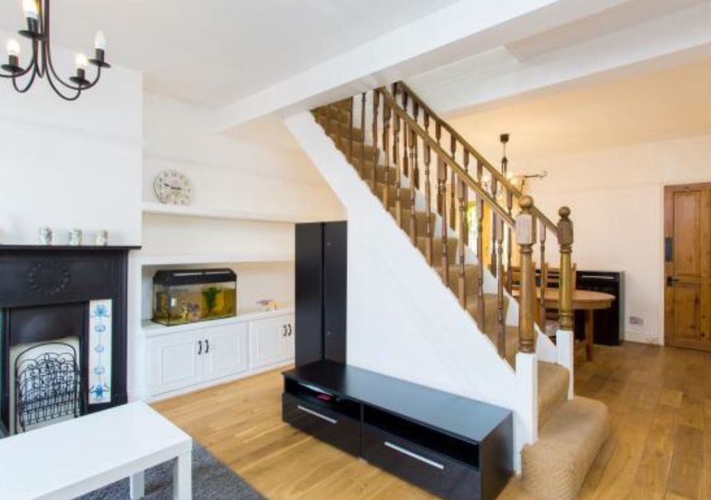 Photo of Livingroom in Borehamwood