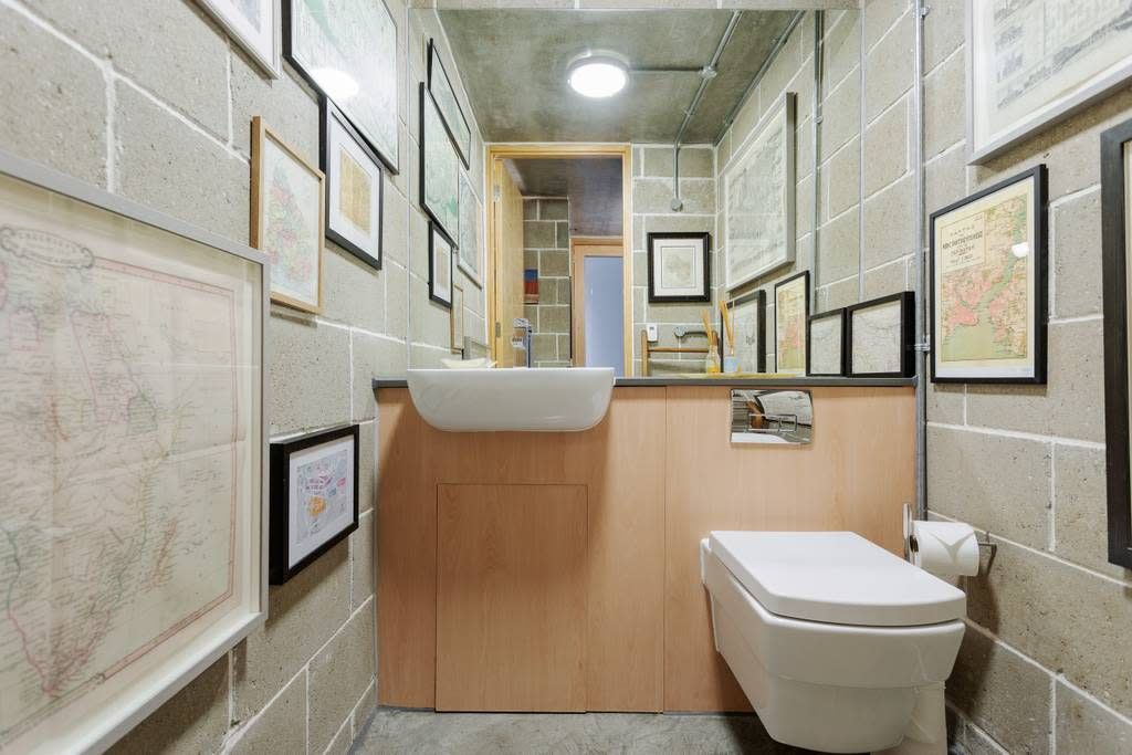 Photo of Bathroom in Homerton