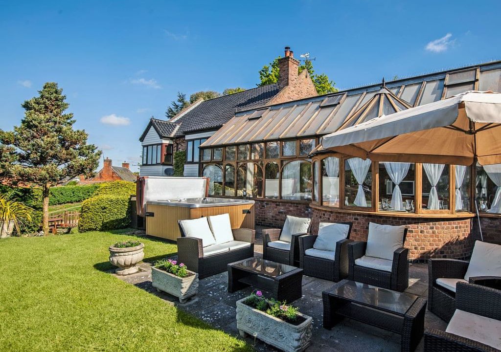 Photo of Others in Horning