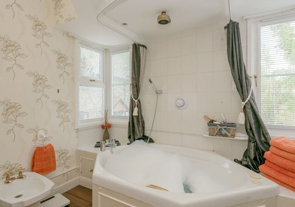 Photo of Others in Horning