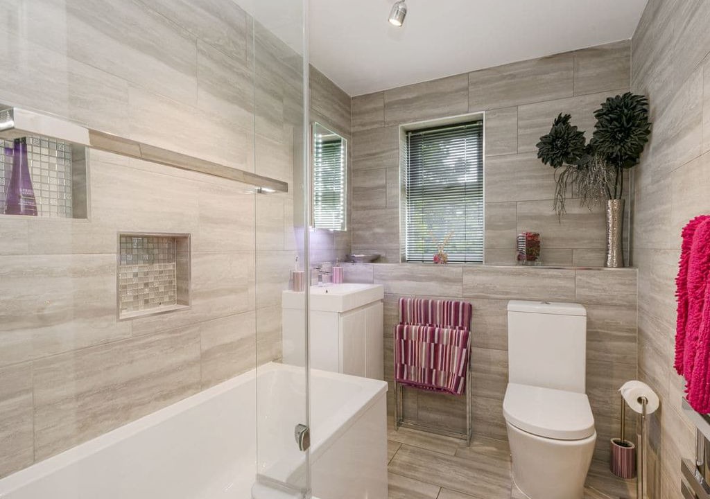 Photo of Others in Horning