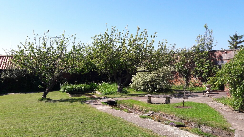 Photo of Others in Waren Mill