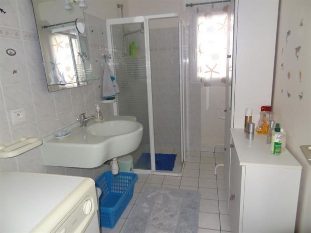 Photo of Bathroom in Grues