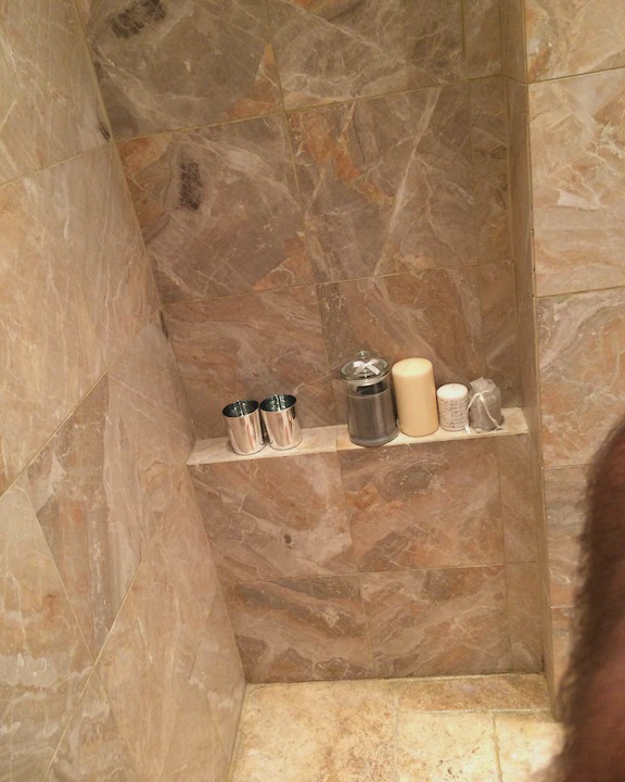 Photo of Bathroom in Porte-Dauphine