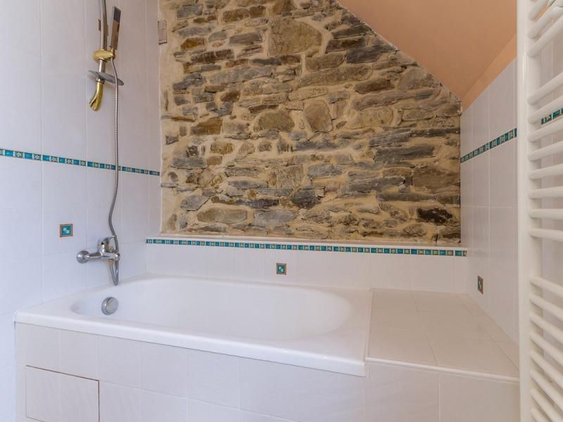Photo of Bathroom in La Chapelle-des-Marais