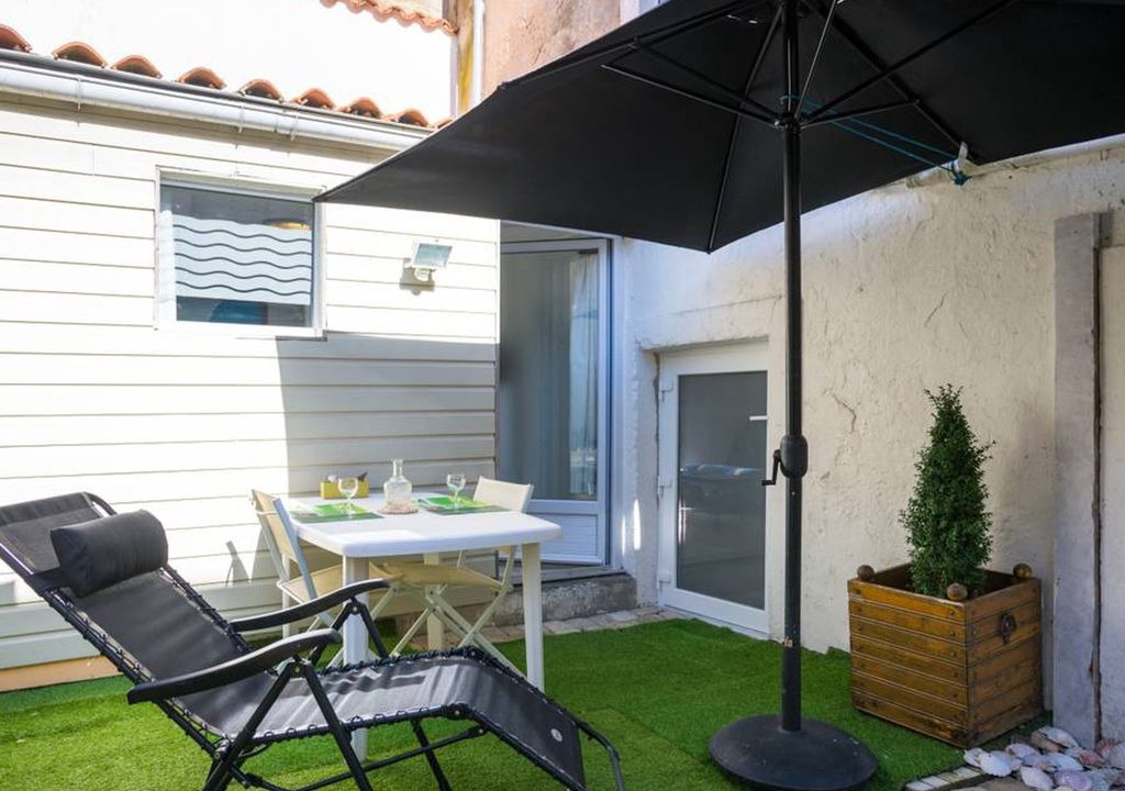 Photo of Patio Balcony in Les Sables d'Olonne