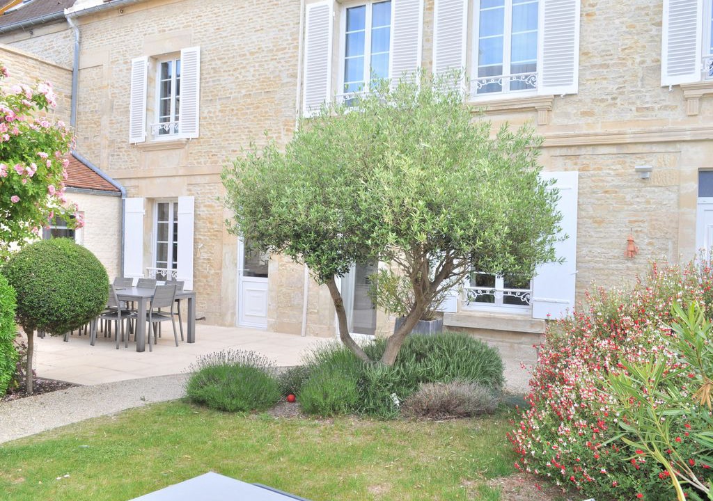 Photo of Buildings in Saint-Regnobert-de-la-Cote-de-Nacre