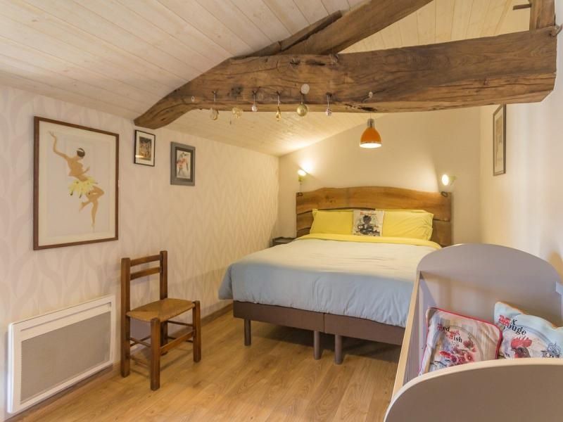 Photo of Bedroom in Rouans