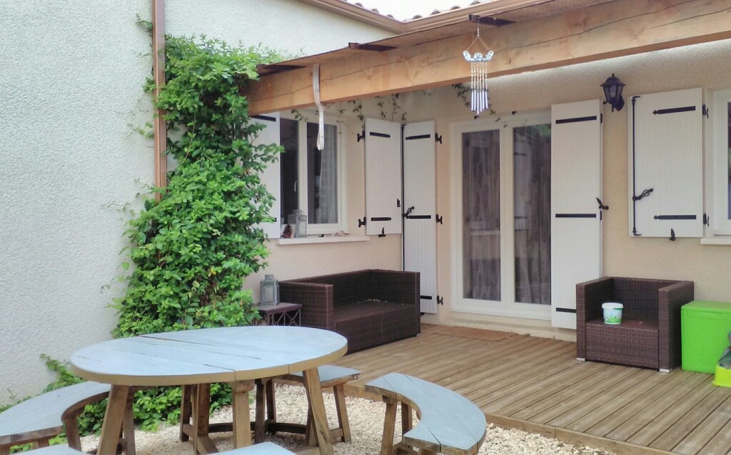 Photo of Others in Saint-Julien-de-Peyrolas