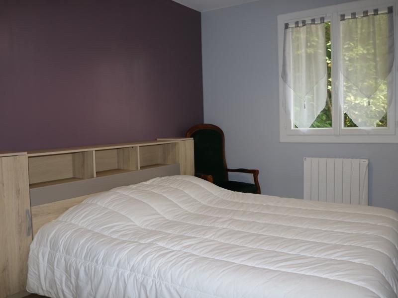 Photo of Bedroom in Parentis-en-Born