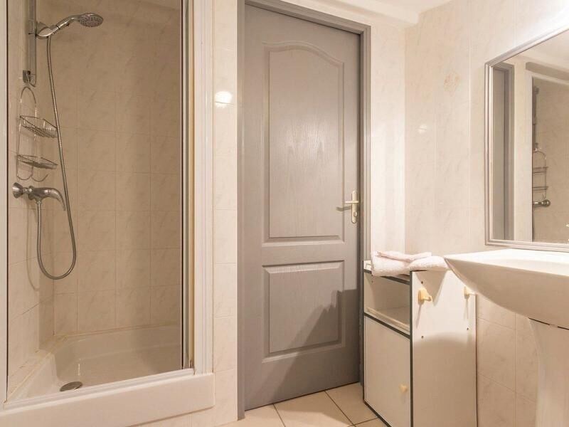 Photo of Bathroom in Lege