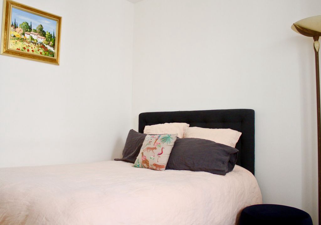 Photo of Bedroom in 12th Arrondissement