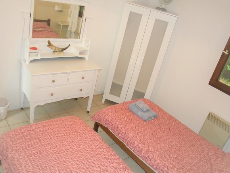 Photo of Bedroom in Asnieres sur Vegre