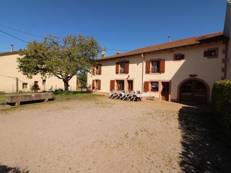 Photo of Buildings in Aumontzey