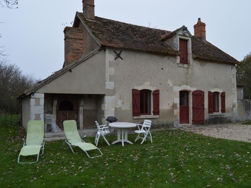 Photo of Buildings in Douadic