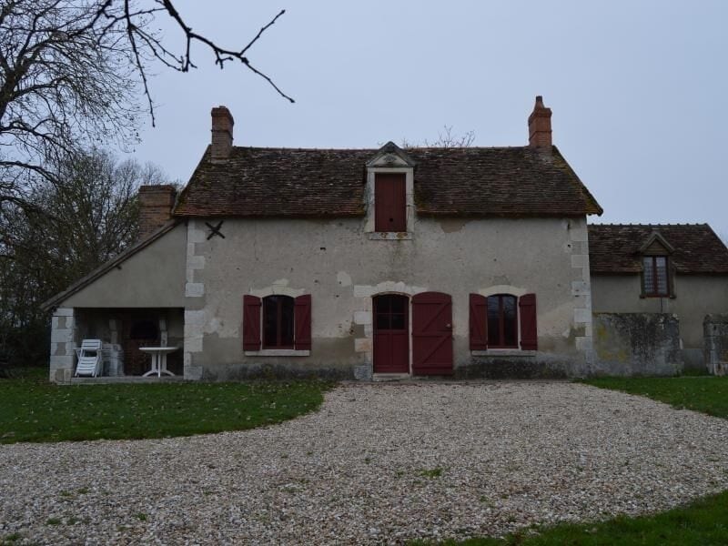 Photo of Buildings in Douadic