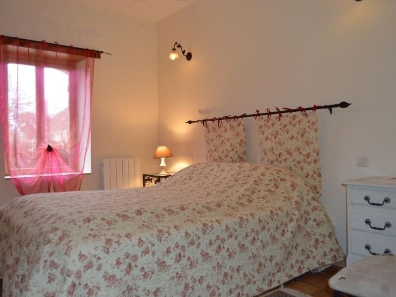 Photo of Bedroom in Douadic