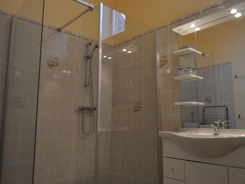 Photo of Bathroom in Douadic