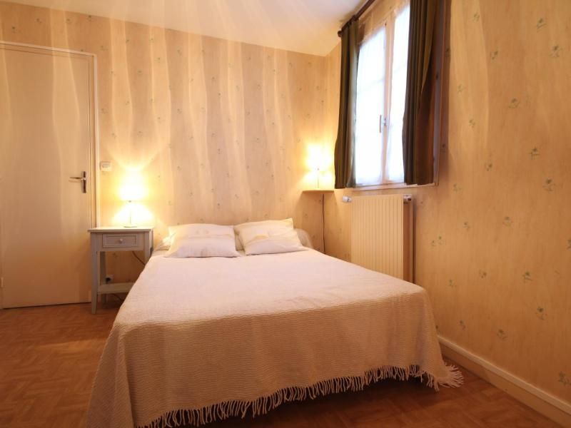 Photo of Bedroom in Pissy-Poville