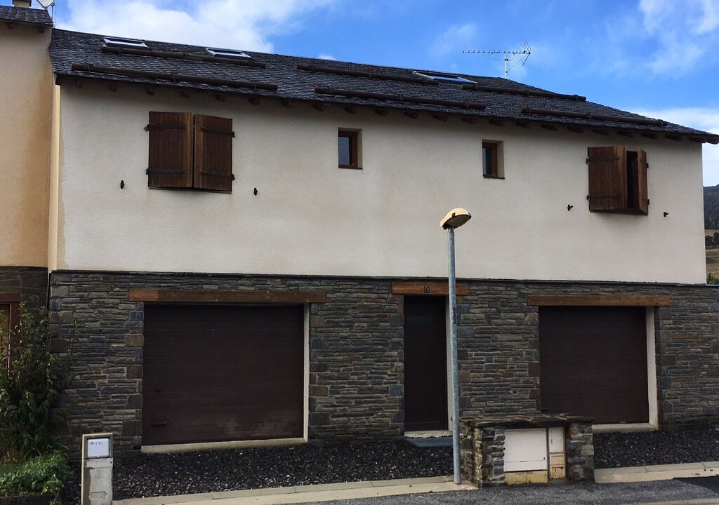 Photo of Buildings in Puyvalador