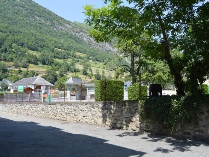Photo of Others in Esterre