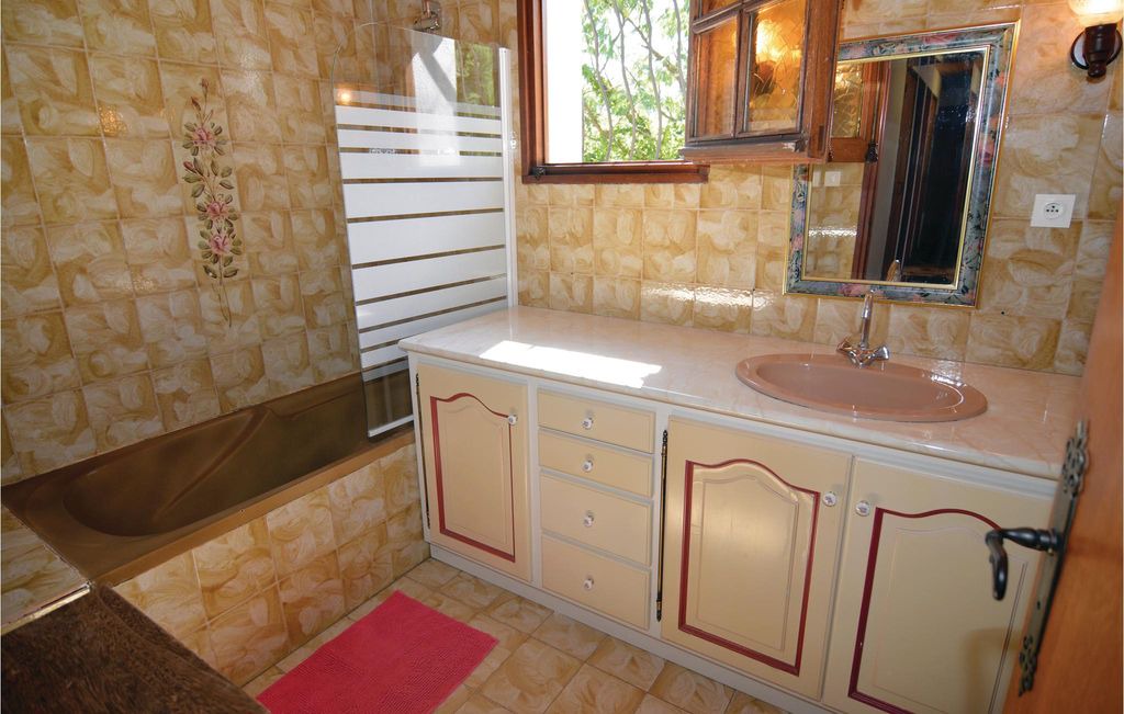 Photo of Kitchen in Bordezac