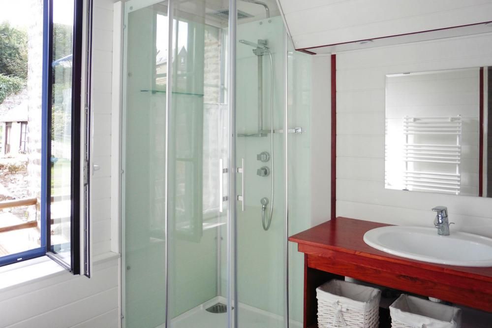 Photo of Bathroom in Saint-Valery-en-Caux