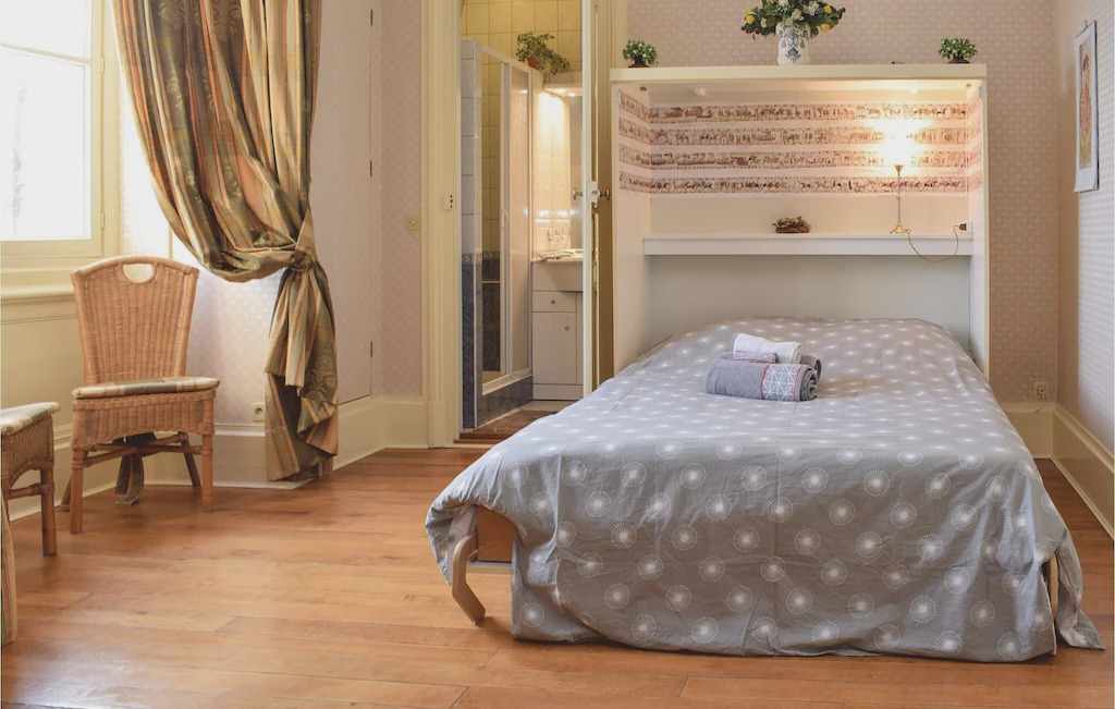 Photo of Bedroom in Ocquerre