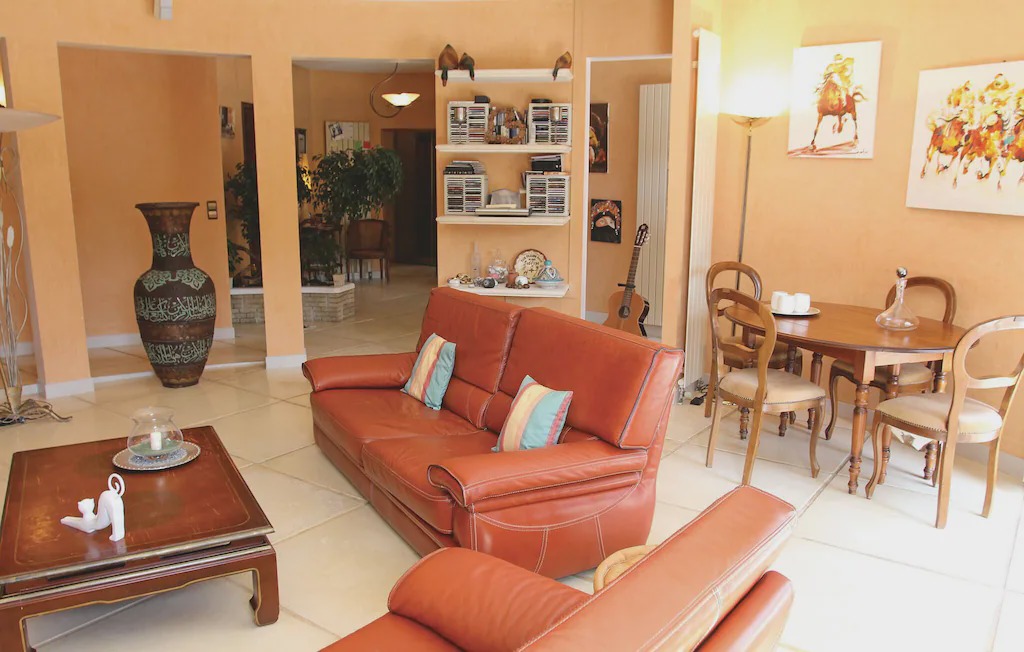 Photo of Livingroom in Montelimar