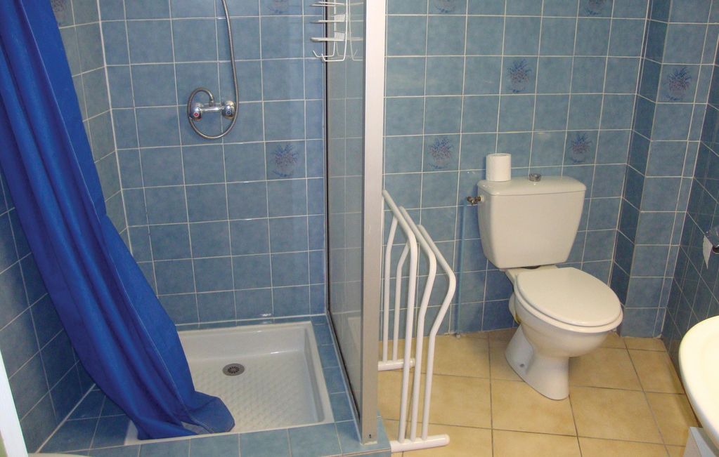 Photo of Bathroom in Baixas