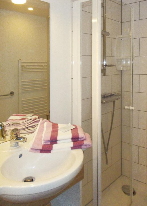 Photo of Bathroom in Saales