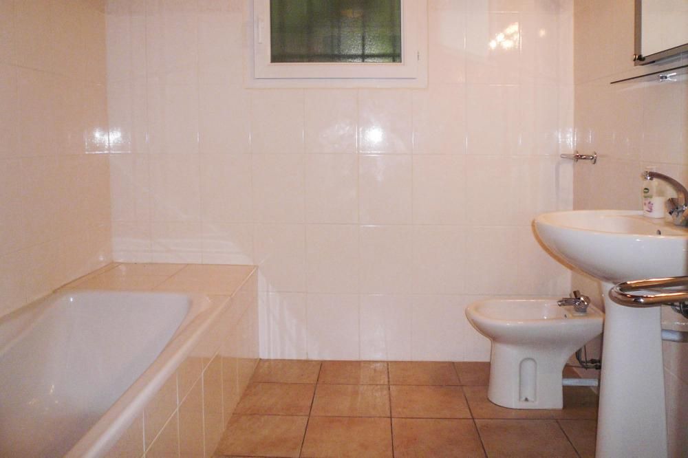 Photo of Bathroom in Argeliers