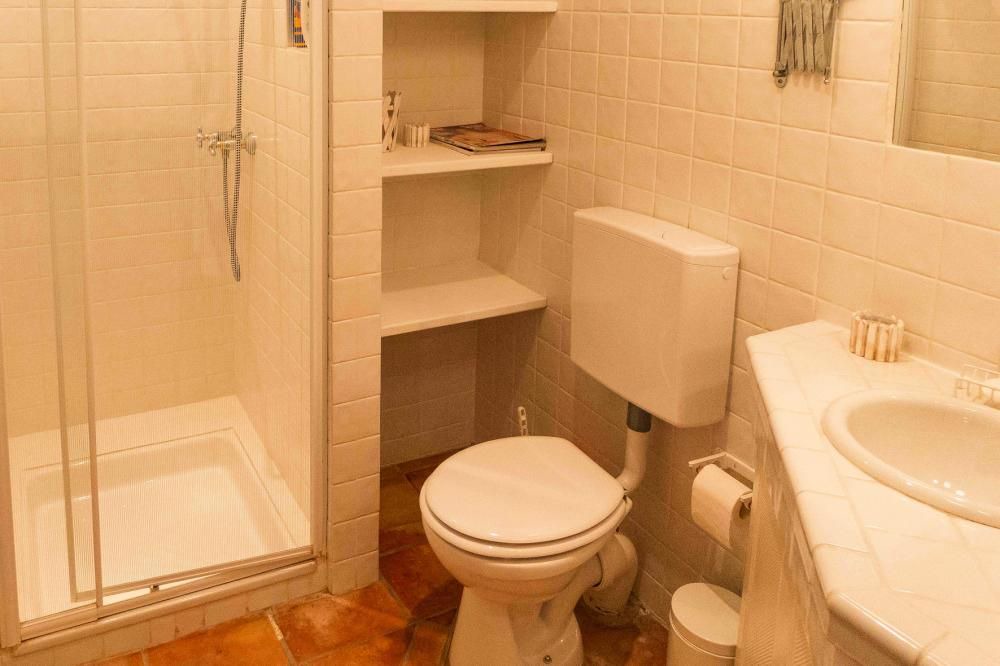 Photo of Bathroom in Montouliers