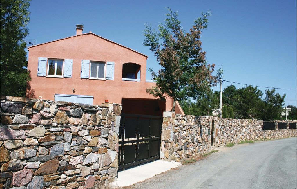 Photo of Buildings in Prades-sur-Vernazobre