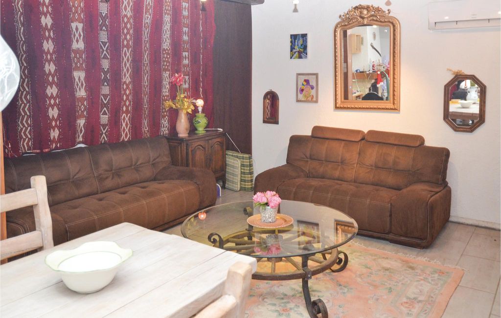 Photo of Livingroom in Saint-Julien-de-Peyrolas