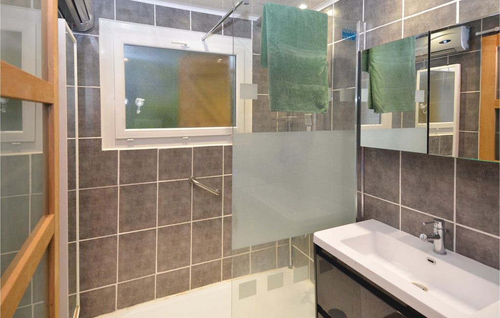 Photo of Bathroom in Saint-Julien-de-Peyrolas