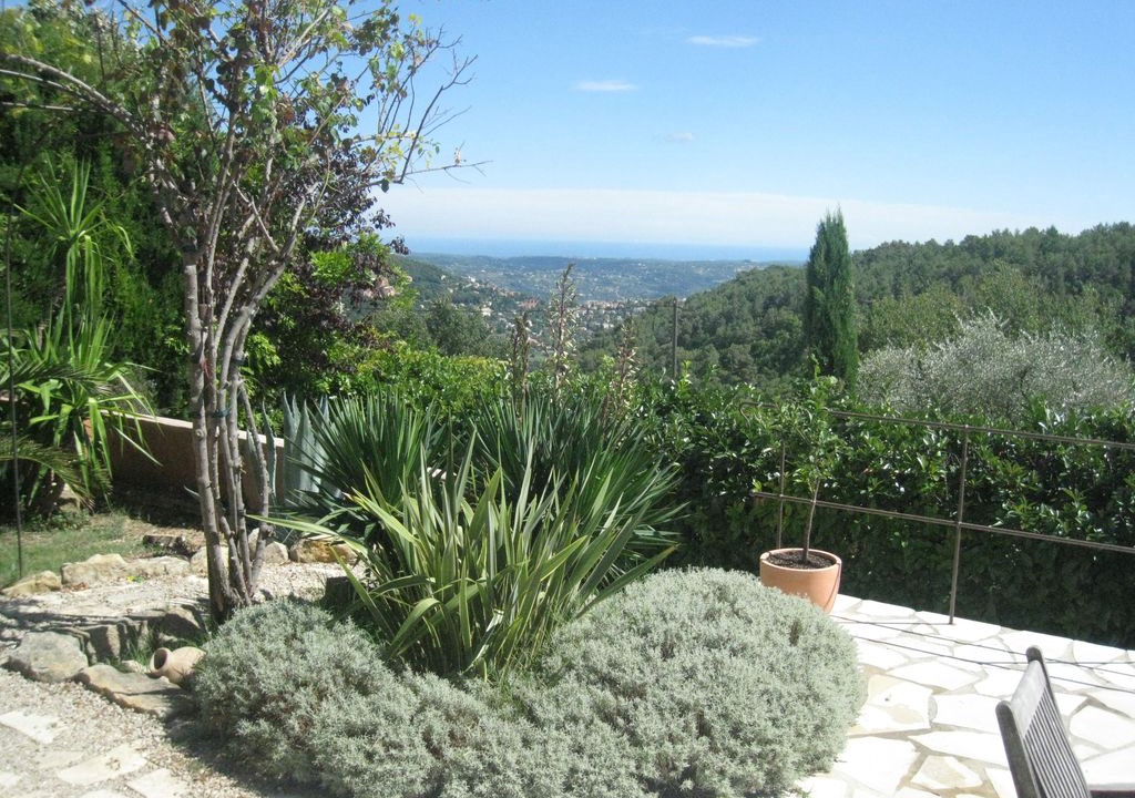 Photo of Others in Cabris