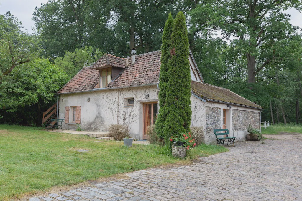 Photo of Buildings in Raizeux