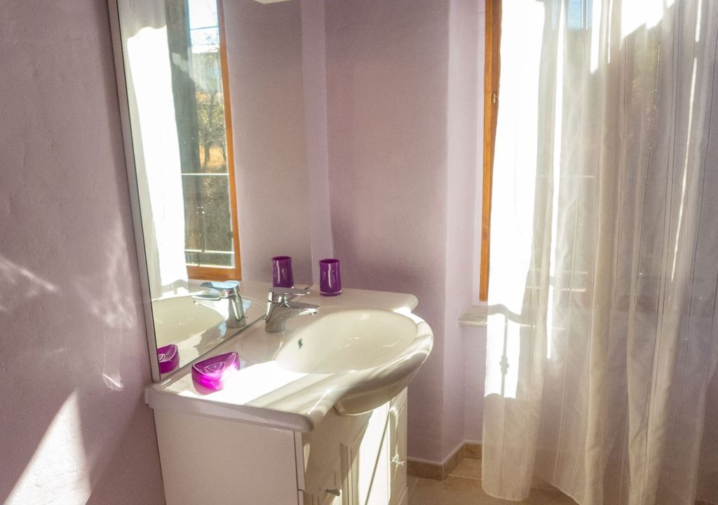 Photo of Bathroom in Montbrun-des-Corbieres