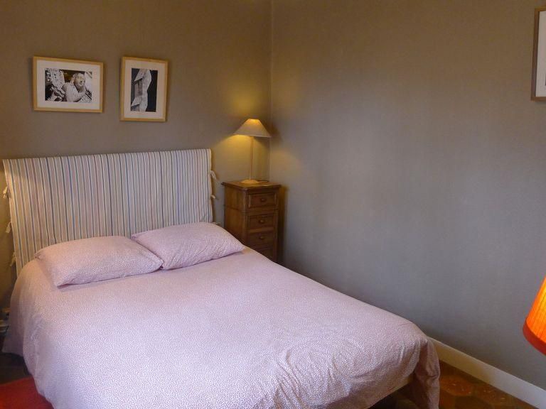Photo of Bedroom in Saint-Luperce