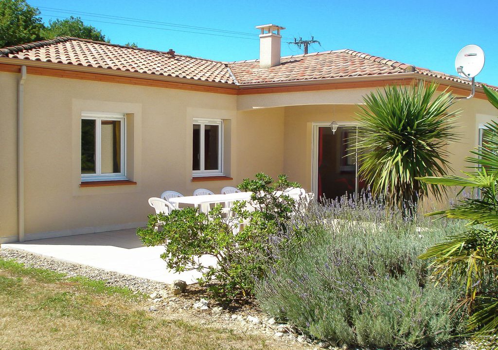 Photo of Buildings in La Croix-Blanche