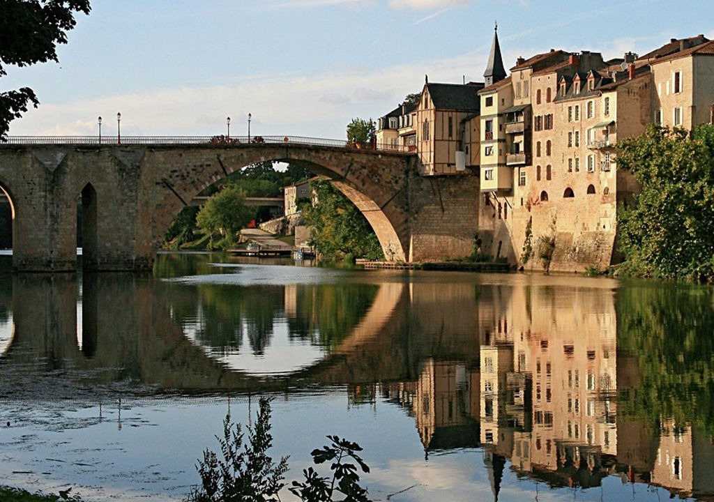 Photo of Buildings in La Croix-Blanche